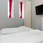 Apartmenthouse - Am Goerlitzer Park Berlin