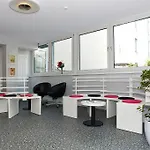 Apartmenthouse - Am Goerlitzer Park Berlin