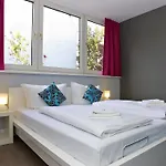 Apartmenthouse - Am Goerlitzer Park Berlin