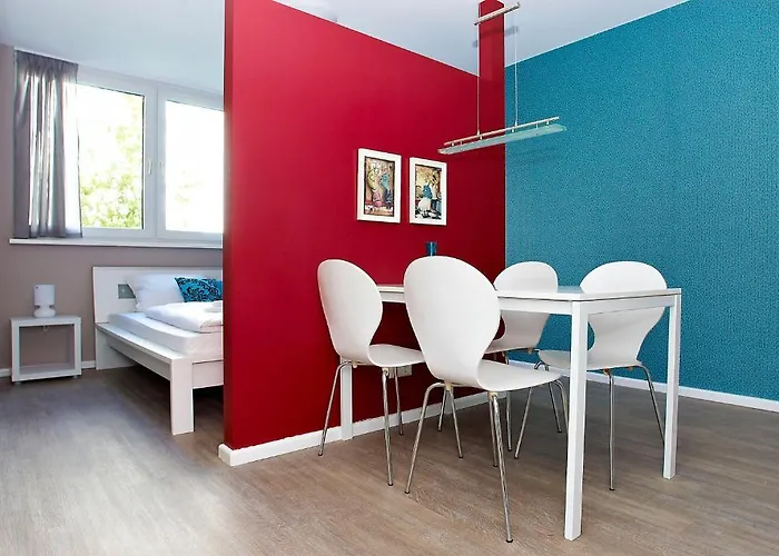 Apartmenthouse - Am Goerlitzer Park 4*