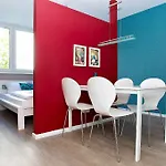 Apartmenthouse - Am Goerlitzer Park 4*