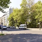Apartmenthouse - Am Goerlitzer Park Otel