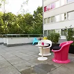 Otel Apartmenthouse - Am Goerlitzer Park