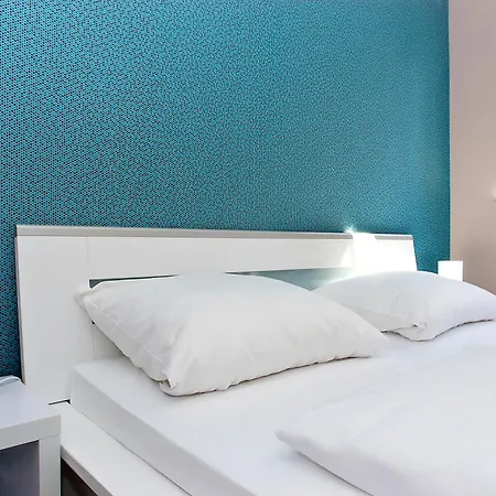 Otel Apartmenthouse - Am Goerlitzer Park Berlin