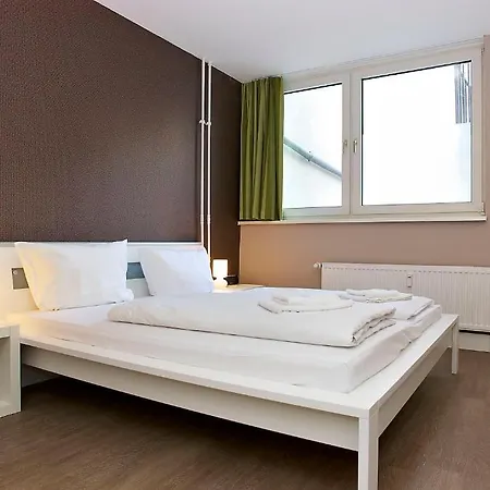 Apartmenthouse - Am Goerlitzer Park Hotel 4*