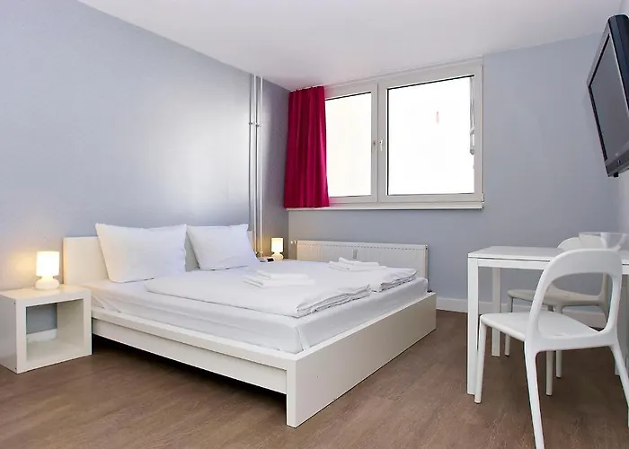 Apartmenthouse - Am Goerlitzer Park מלון ברלין